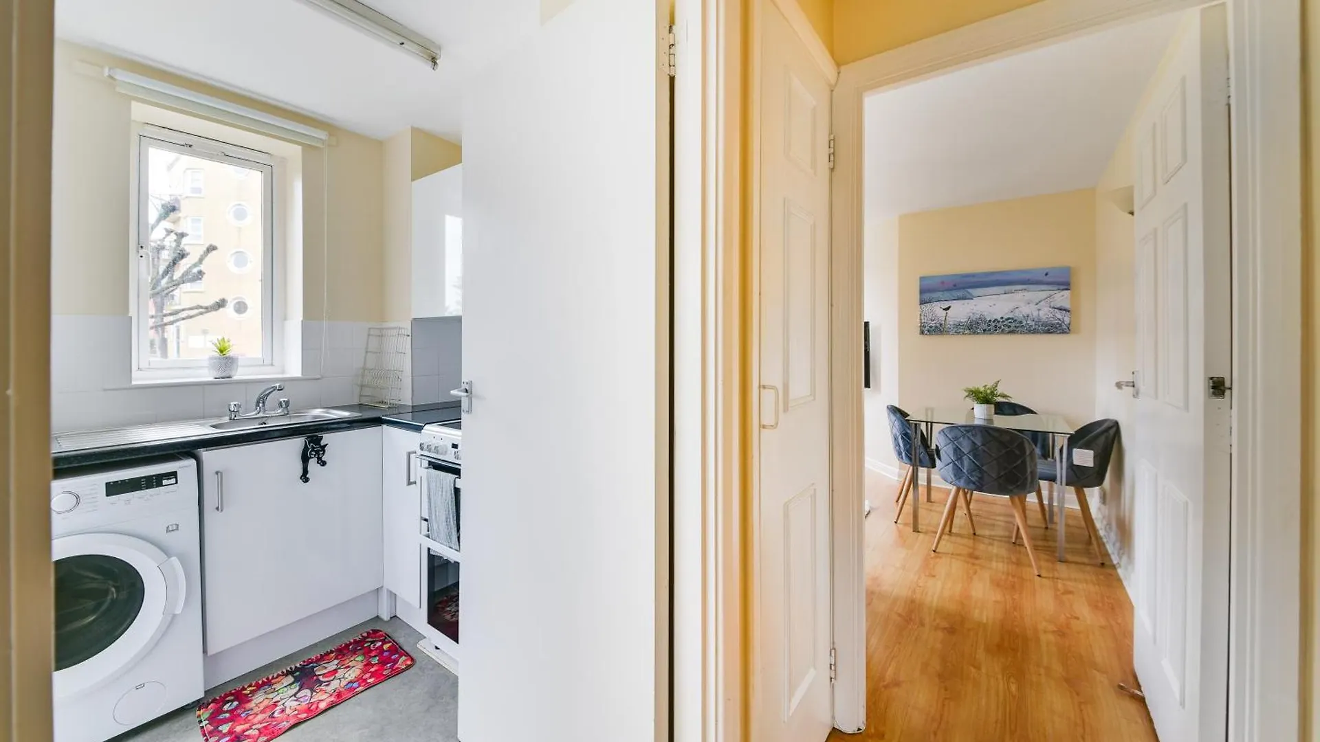 Amazing Apartment In Canada Water - Free Parking London